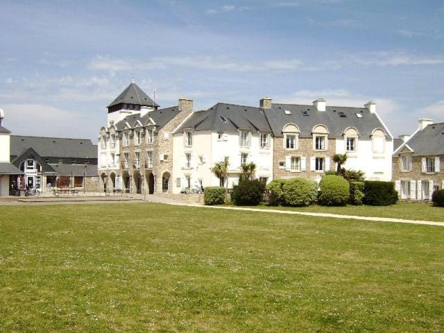 Kerrian Appartement Arzon Buitenkant foto